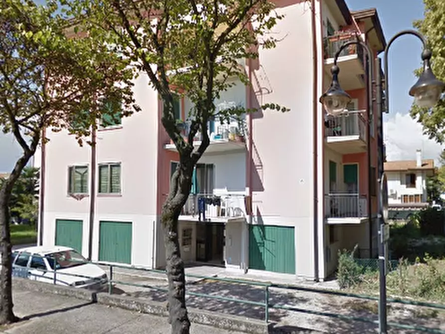 Immagine 3 di Appartamento in vendita  in Via Toscanini a Jesolo
