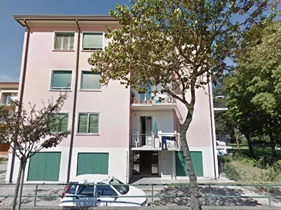 Immagine 19 di Appartamento in vendita  in Via Toscanini a Jesolo