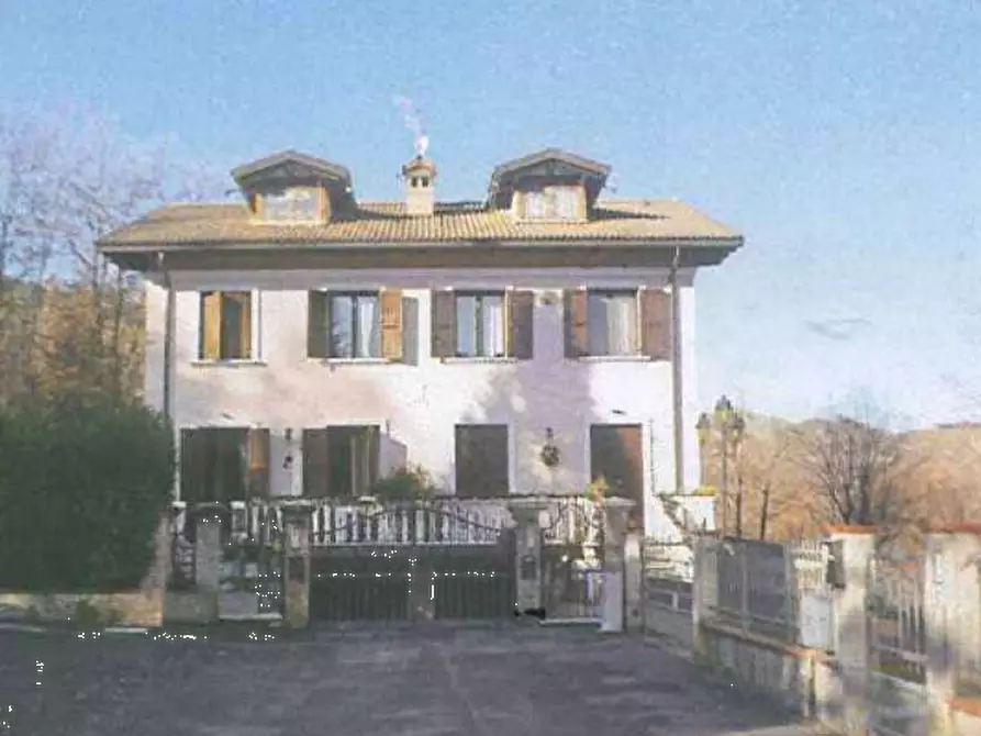 Immagine 2 di Villa in vendita  in Via Chiesa Morano a Prignano Sulla Secchia