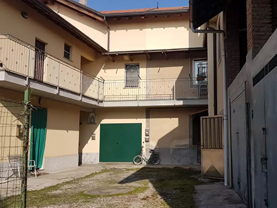 Immagine 1 di Appartamento in vendita  in Via della Repubblica a Cambiago