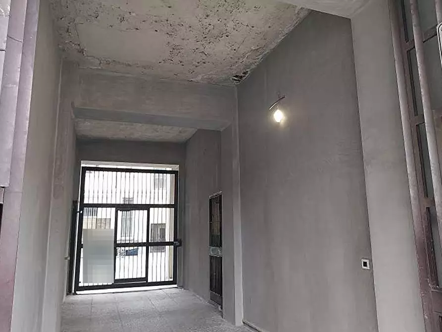 Immagine 3 di Appartamento in vendita  in Via Varesina a Milano