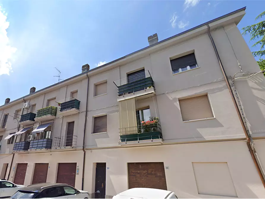 Immagine 5 di Appartamento in vendita  in Via dei Lancillotto a Modena