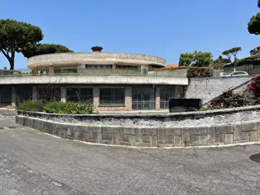 Immagine 5 di Stabile in vendita  in Via Tevere a Ardea