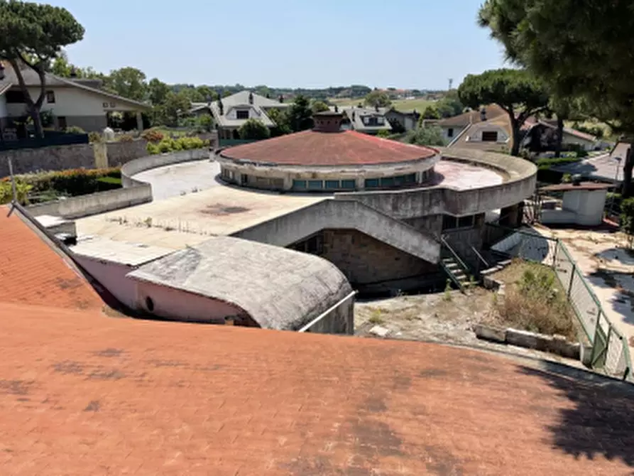 Immagine 3 di Stabile in vendita  in Via Tevere a Ardea