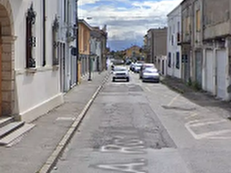 Immagine 5 di Appartamento in vendita  in Via Adolfo Rossi a Lendinara
