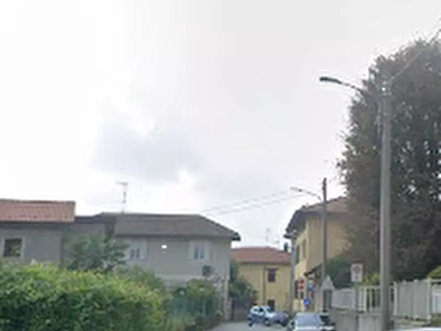 Immagine 6 di Appartamento in vendita  in Via Mazzini a Arsago Seprio