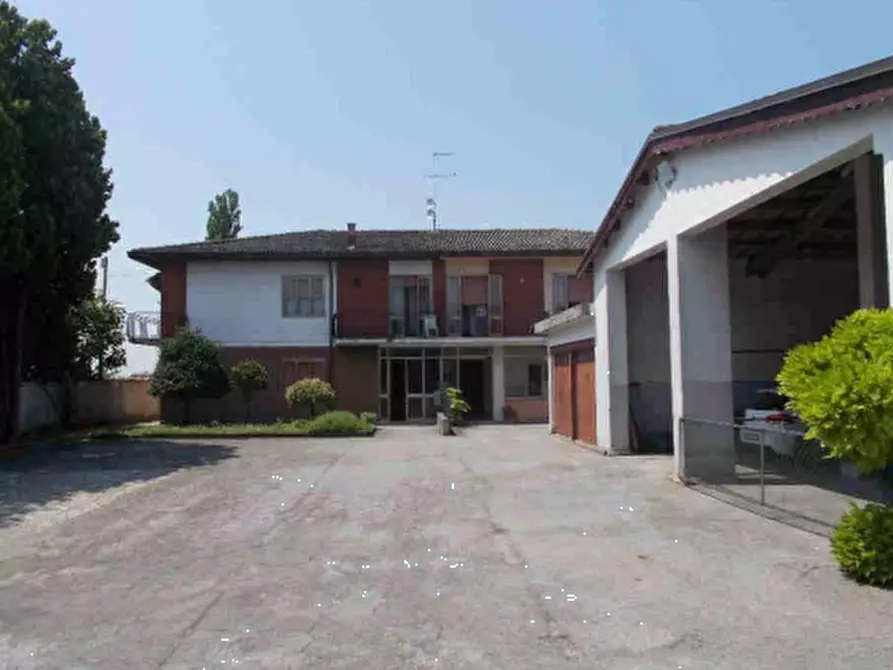 Immagine 3 di Porzione di casa in vendita  in Via Mure a Agna