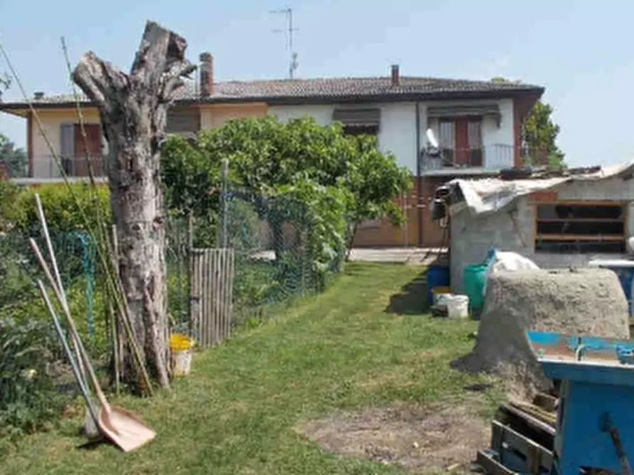 Immagine 4 di Porzione di casa in vendita  in Via Mure a Agna