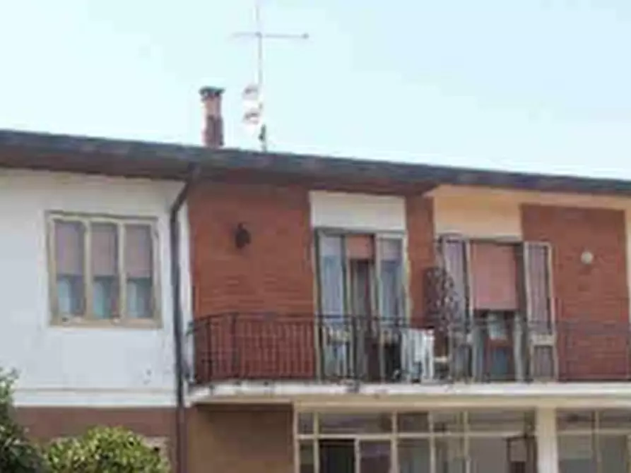 Immagine 10 di Porzione di casa in vendita  in Via Mure a Agna