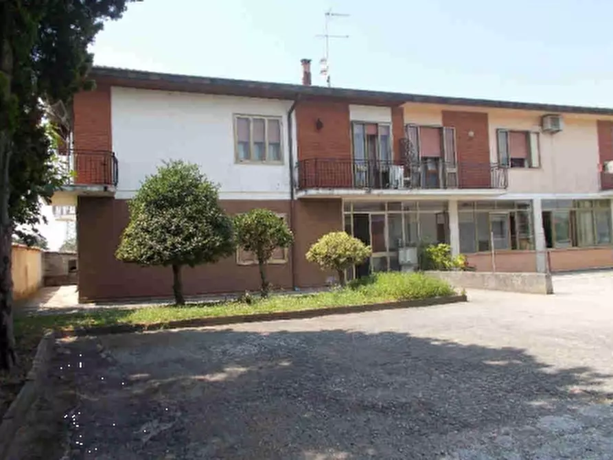 Immagine 11 di Porzione di casa in vendita  in Via Mure a Agna