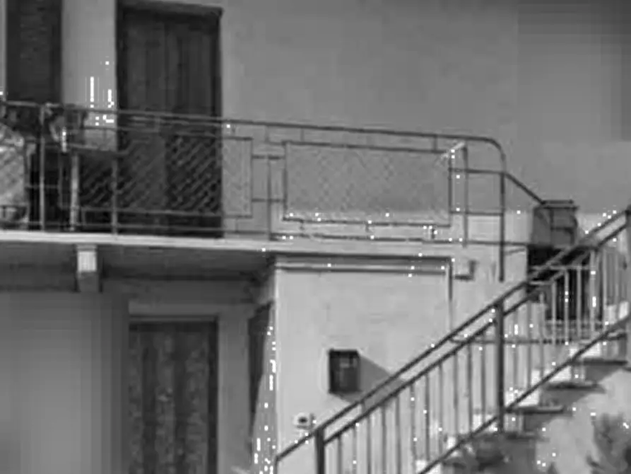 Immagine 1 di Appartamento in vendita  in Via Piave  a Sesto Calende