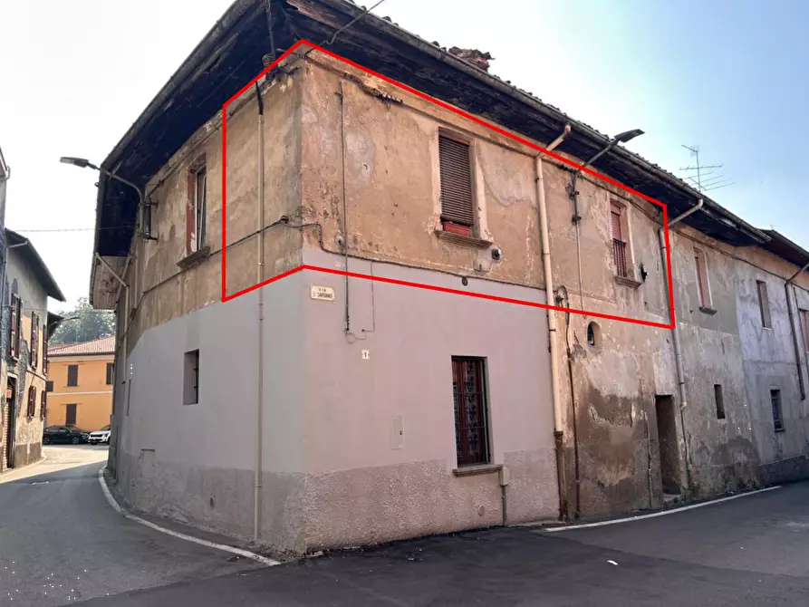 Immagine 1 di Appartamento in vendita  in Via Vignola a Somma Lombardo
