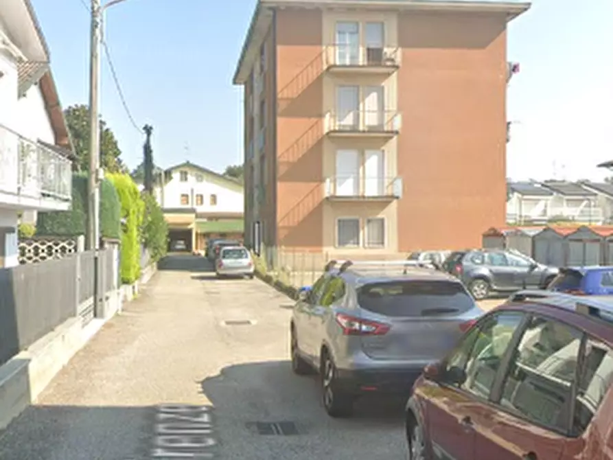 Immagine 1 di Appartamento in vendita  in Via Firenze a Oggiona Con Santo Stefano