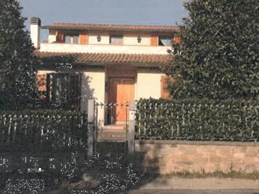 Immagine 3 di Villa in vendita  in Via Faltignano a San Casciano In Val Di Pesa