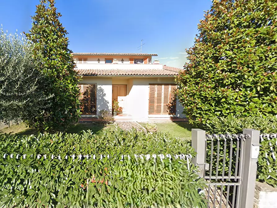 Immagine 8 di Villa in vendita  in Via Faltignano a San Casciano In Val Di Pesa