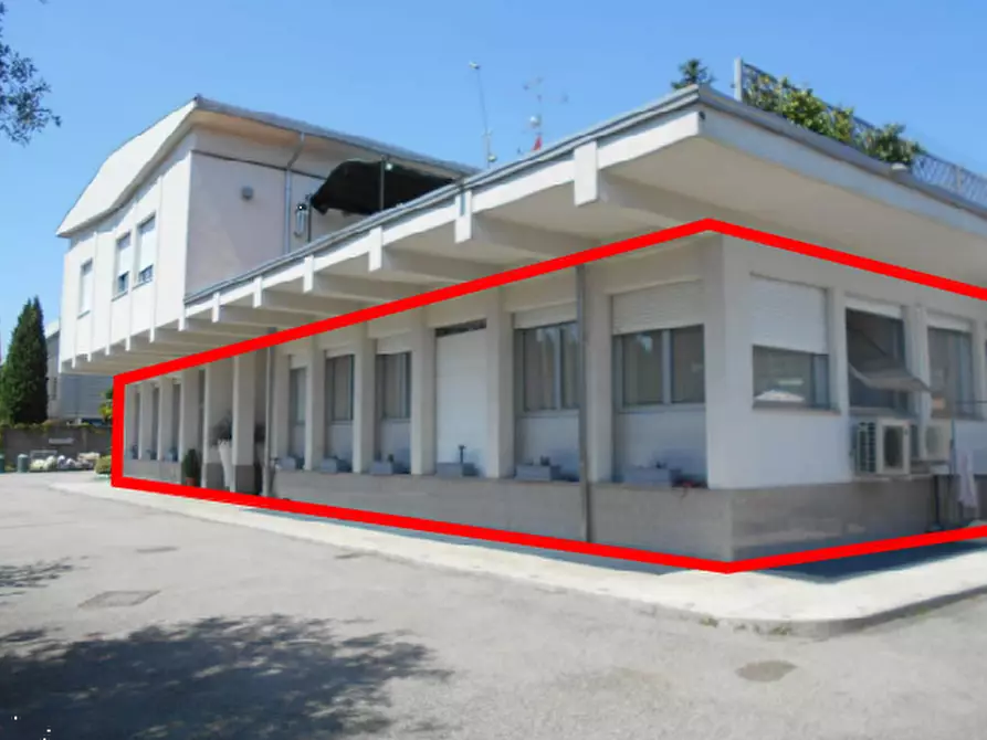 Immagine 2 di Casa indipendente in vendita  in Via Colombo a Gorla Minore
