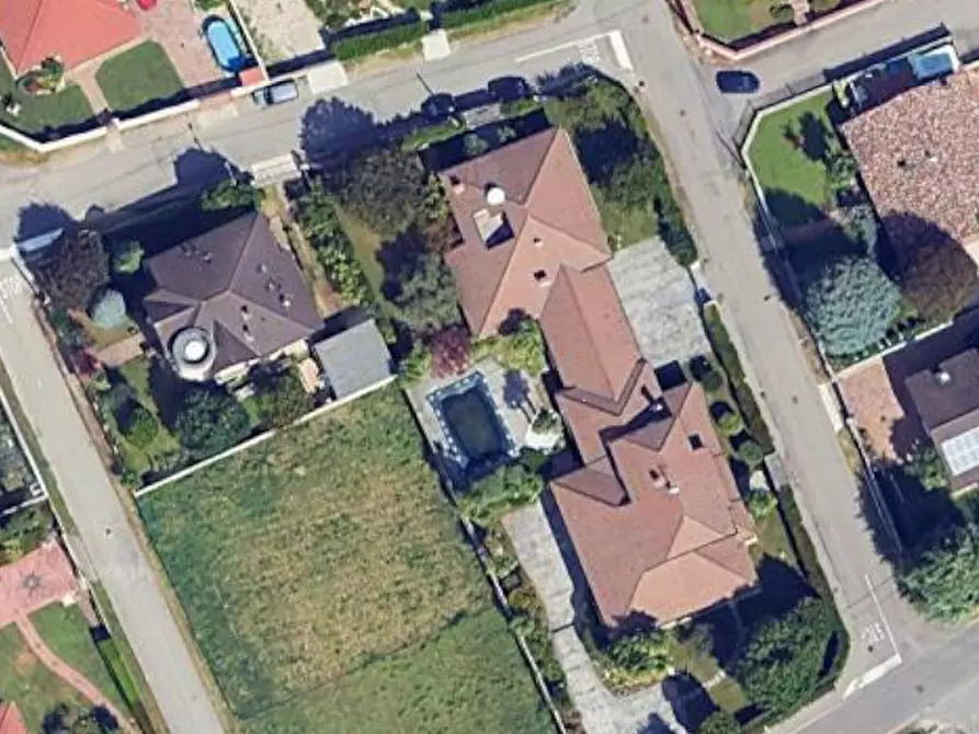 Immagine 6 di Casa indipendente in vendita  in Via Don Nava a Gorla Minore