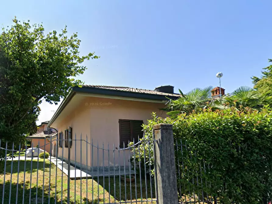 Immagine 10 di Casa indipendente in vendita  in Via Don Nava a Gorla Minore