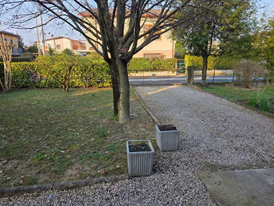 Immagine 8 di Porzione di casa in vendita  in Via Le Basse a Oderzo