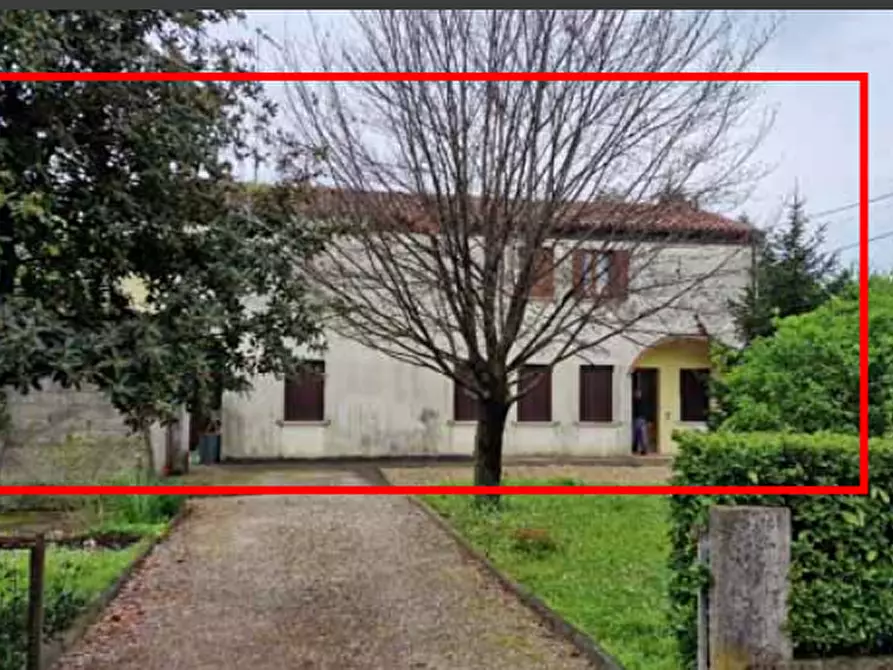 Immagine 12 di Porzione di casa in vendita  in Via Le Basse a Oderzo