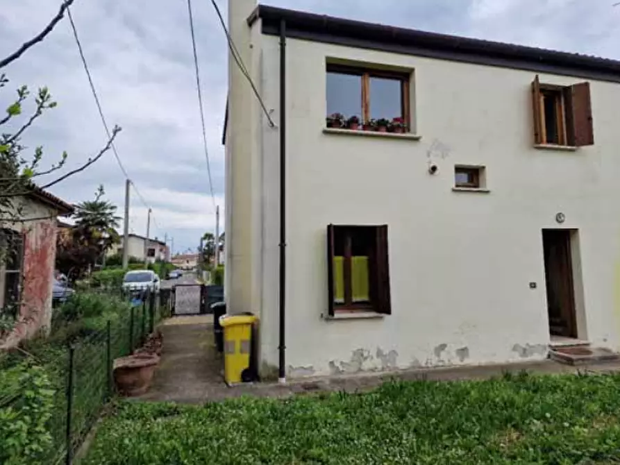 Immagine 17 di Porzione di casa in vendita  in Via Le Basse a Oderzo