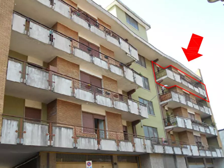 Immagine 1 di Appartamento in vendita  in Via Italia a Marnate