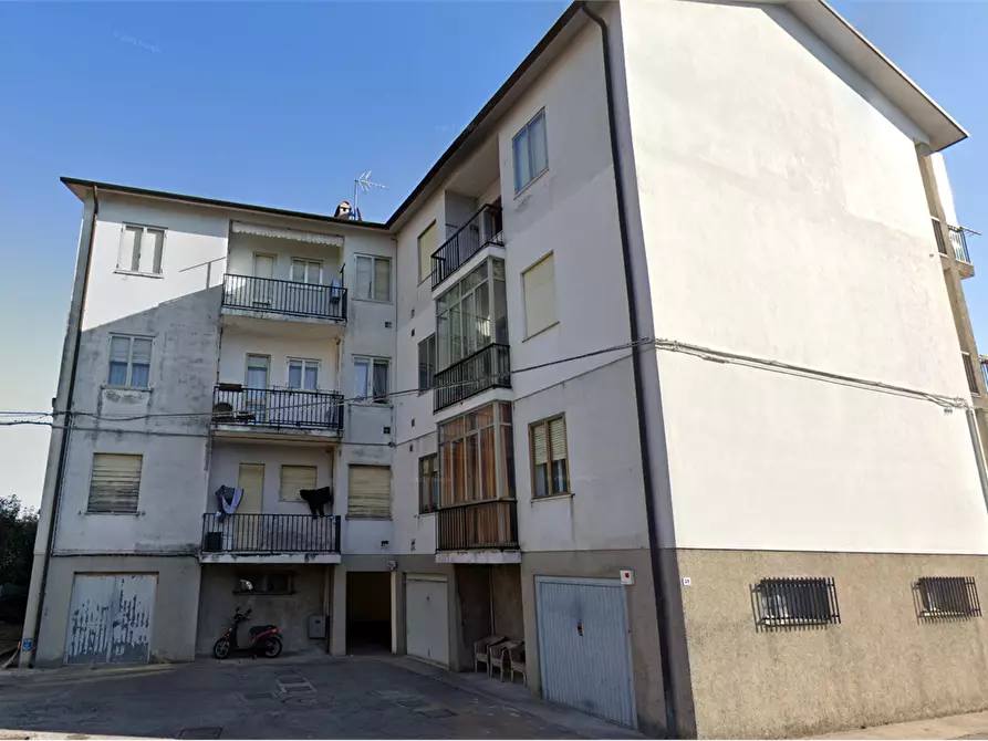 Immagine 5 di Appartamento in vendita  in Via D. Compagni a Schio