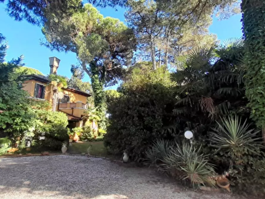 Immagine 1 di Casa indipendente in vendita  in Via Fausta a Cavallino-Treporti