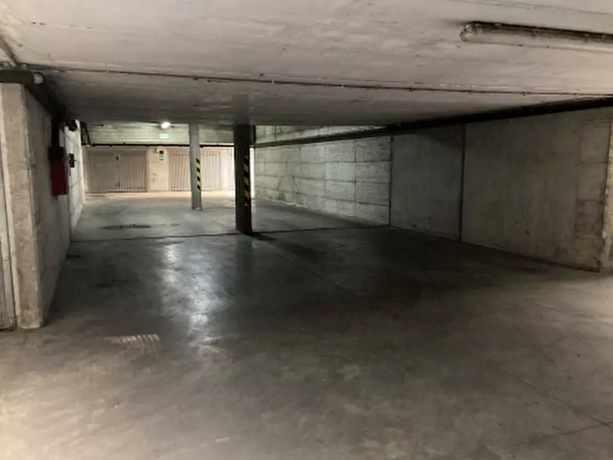 Immagine 7 di Garage in vendita  in Via Europa  a Grezzago