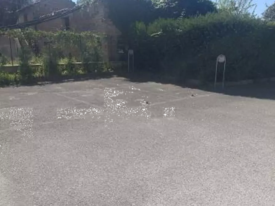 Immagine 11 di Negozio in vendita  in Via Compagna  a Benevento