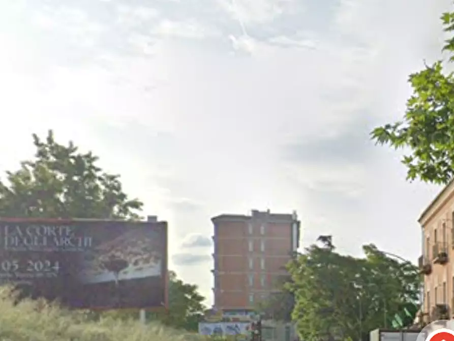 Immagine 12 di Negozio in vendita  in Via Compagna  a Benevento