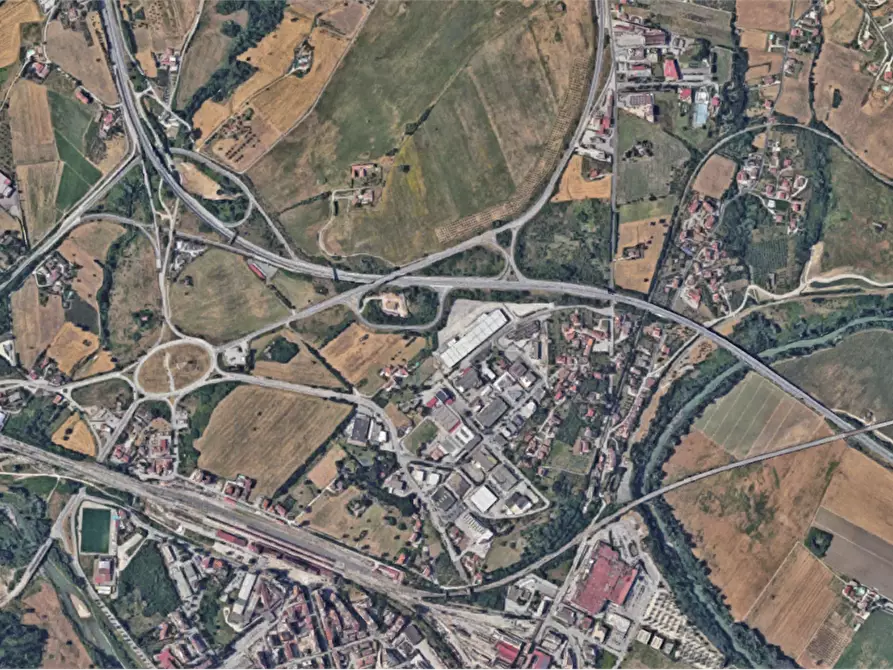 Immagine 3 di Capannone industriale in vendita  in Contrada Pezzapiana a Benevento