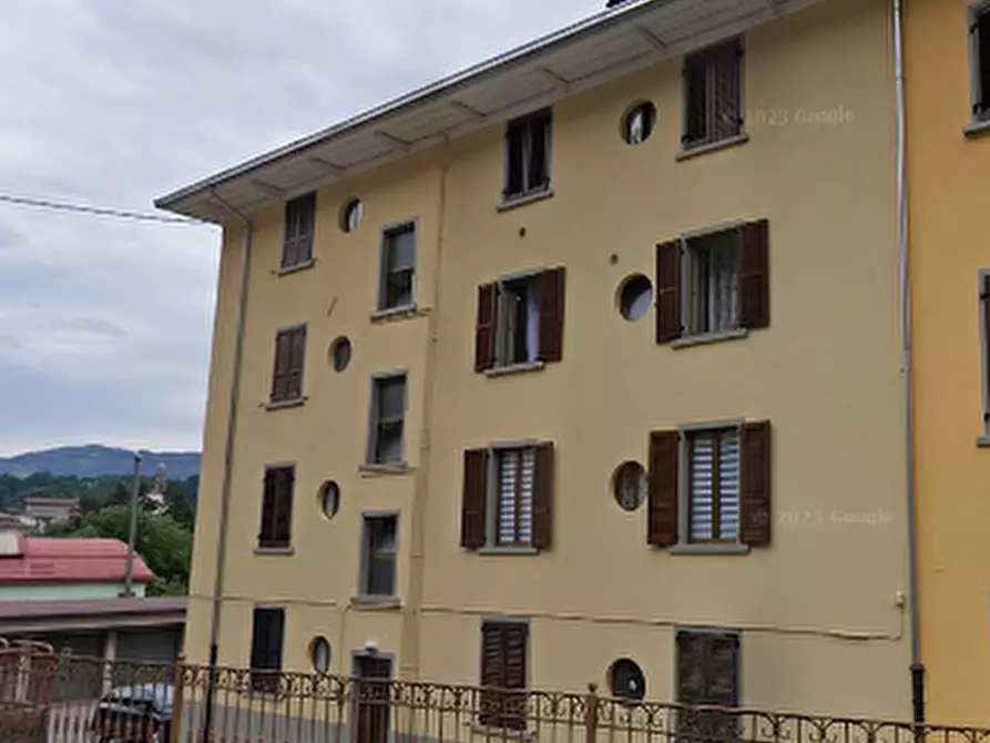 Immagine 3 di Appartamento in vendita  in Via Cinque Martiri a Vertova
