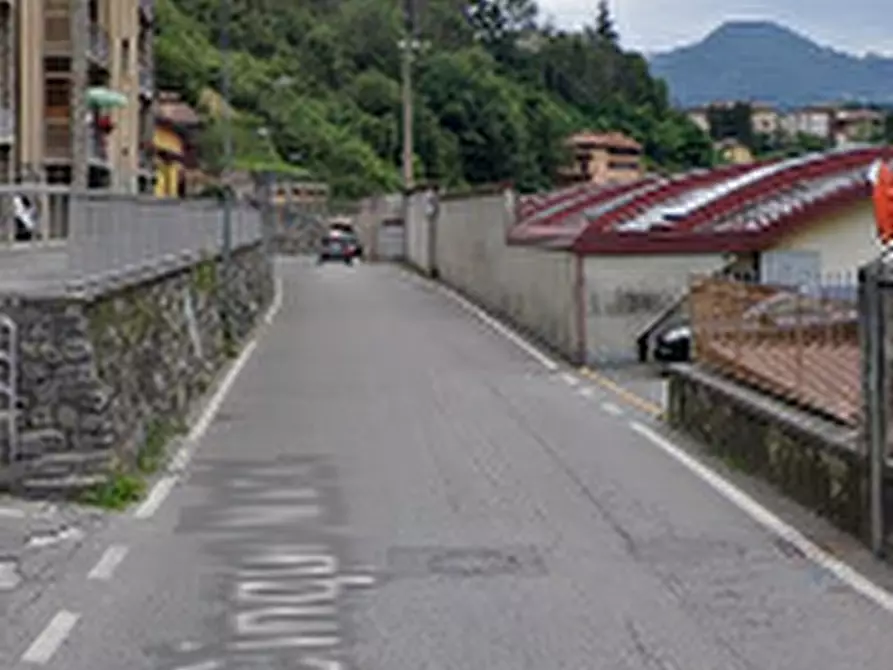 Immagine 11 di Appartamento in vendita  in Via Cinque Martiri a Vertova