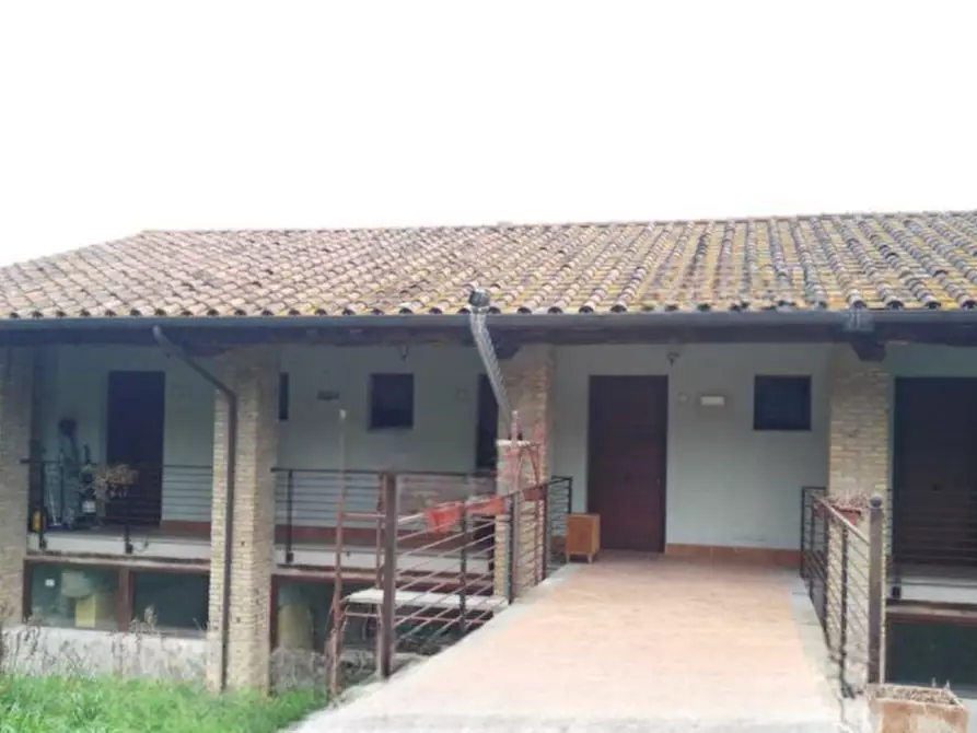 Immagine 2 di Casa indipendente in vendita  in Via di Boccea a Roma
