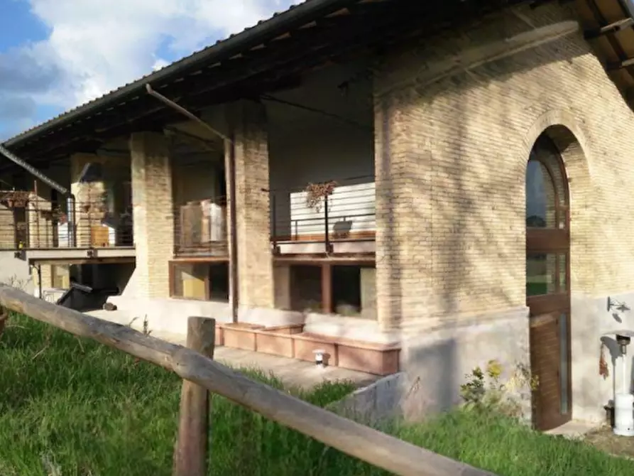 Immagine 1 di Casa indipendente in vendita  in Via di Boccea a Roma
