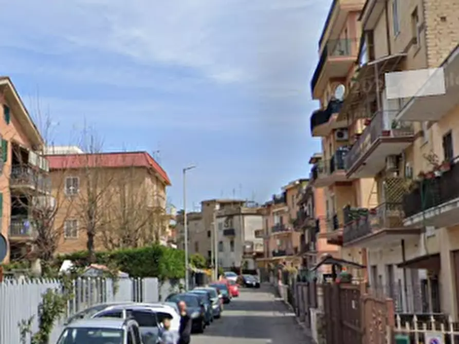 Immagine 11 di Appartamento in vendita  in Via Sterope a Roma