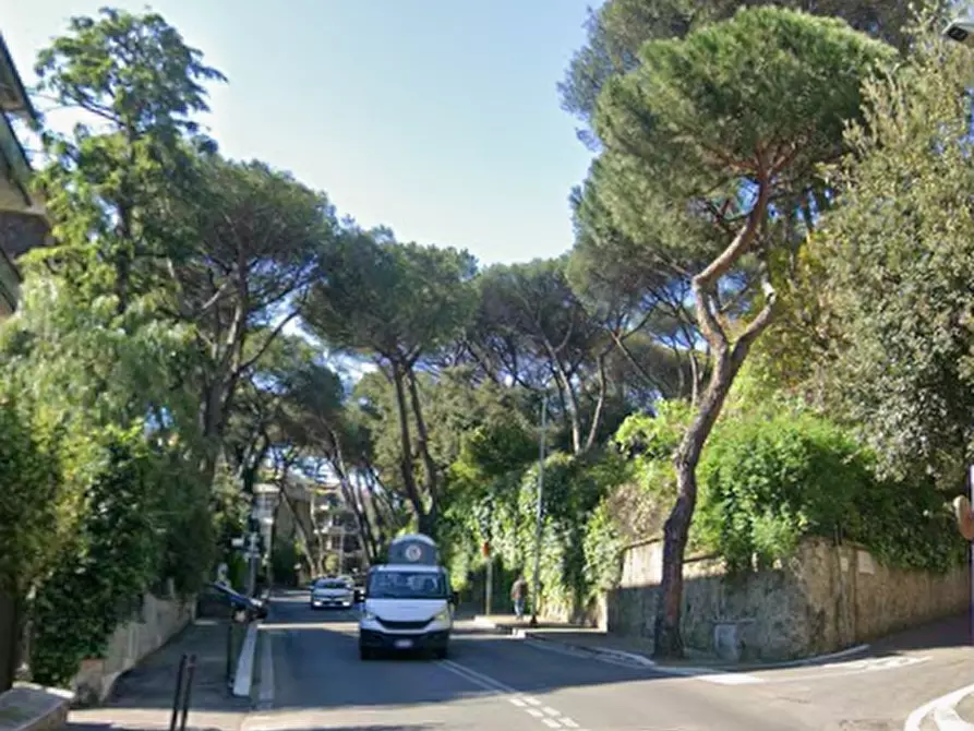 Immagine 25 di Appartamento in vendita  in Viale Cortina d'Ampezzo a Roma