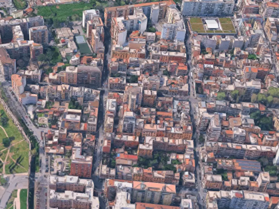 Immagine 10 di Appartamento in vendita  in Via Natale Palli a Roma