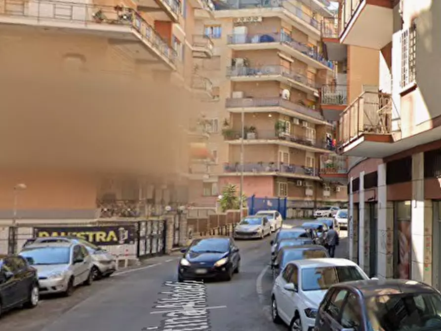 Immagine 7 di Appartamento in vendita  in Via Argentina Altobelli a Roma
