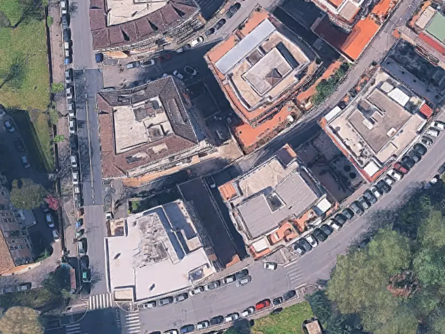 Immagine 12 di Appartamento in vendita  in Via Argentina Altobelli a Roma