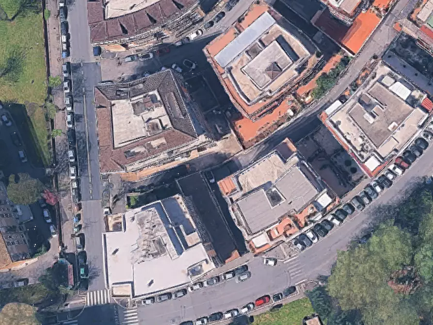 Immagine 14 di Appartamento in vendita  in Via Argentina Altobelli a Roma