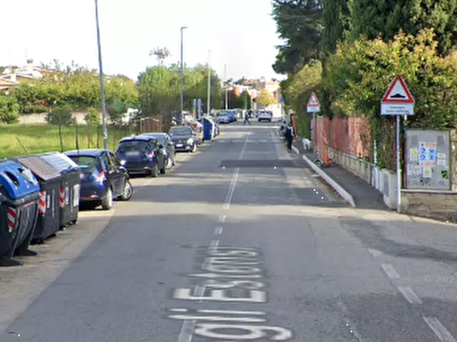 Immagine 9 di Appartamento in vendita  in Via degli Estensi a Roma