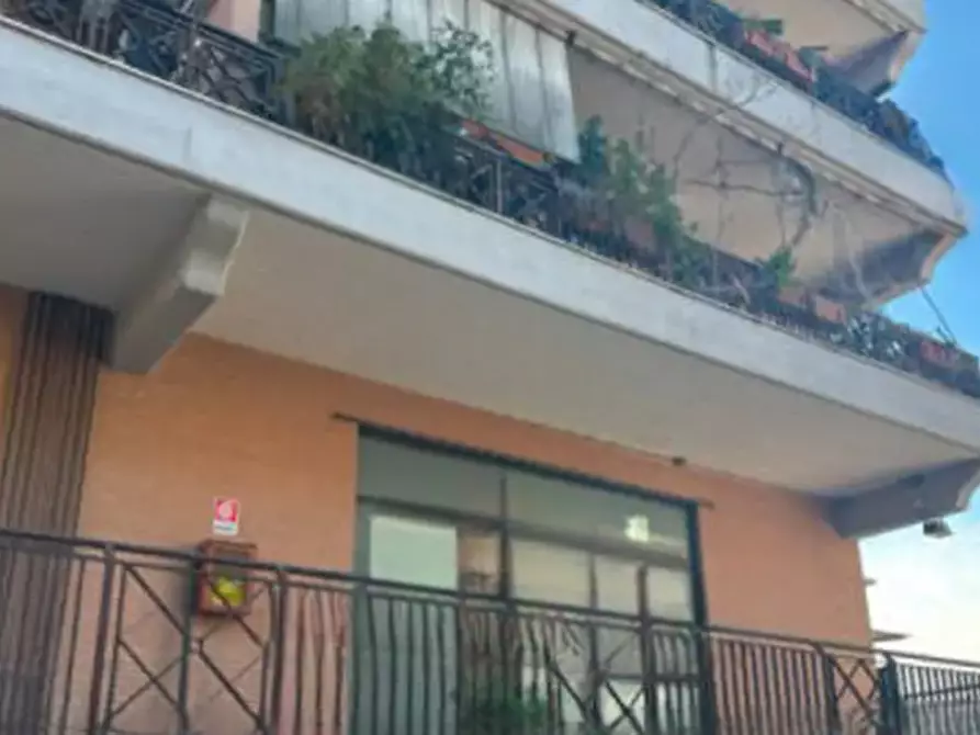 Immagine 8 di Negozio in vendita  in Via Monviso a Monterotondo