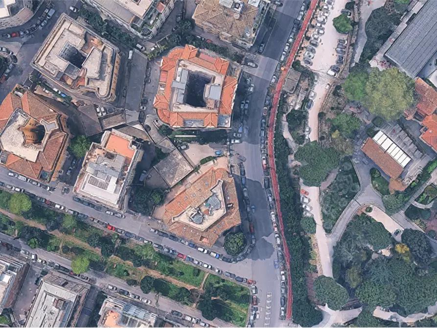 Immagine 12 di Appartamento in vendita  in Via Lisbona a Roma