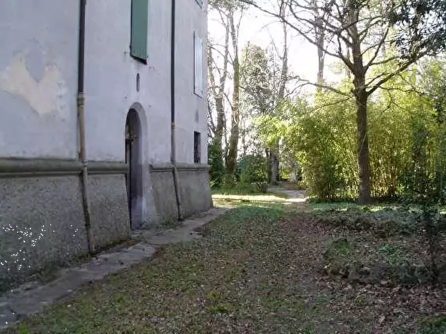 Immagine 2 di Villa in vendita  in Via Chiesuola a Russi