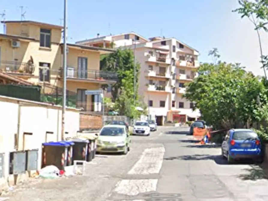Immagine 5 di Appartamento in vendita  in Via Mezzoiuso a Roma