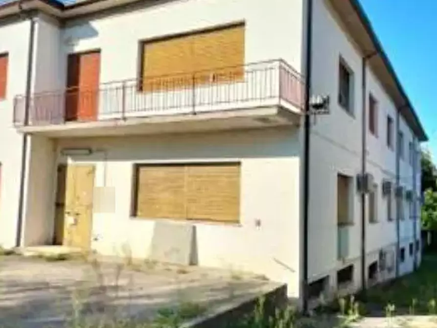 Immagine 7 di Laboratorio in vendita  in Via Veclezio a Forli'