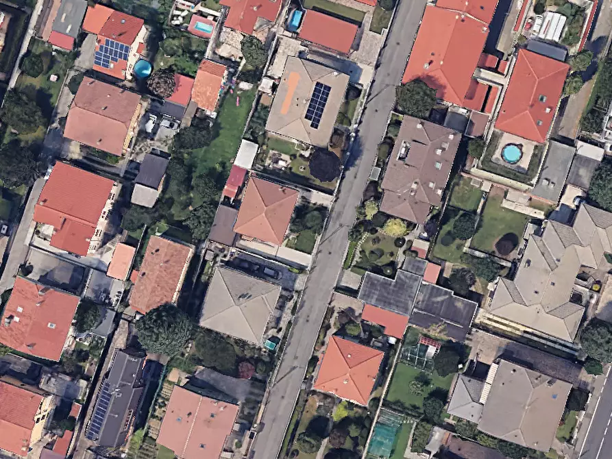 Immagine 9 di Appartamento in vendita  in Via Giovanni Prati a Limbiate