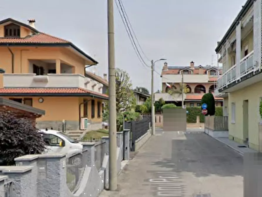 Immagine 11 di Appartamento in vendita  in Via Giovanni Prati a Limbiate